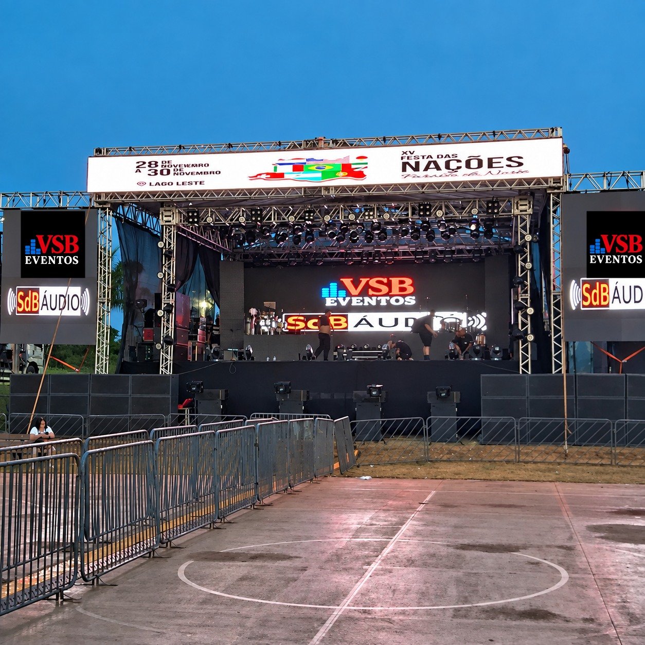 Palco da VSB Eventos montado para a Festa das Nações